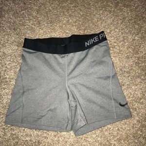 Nike Pro